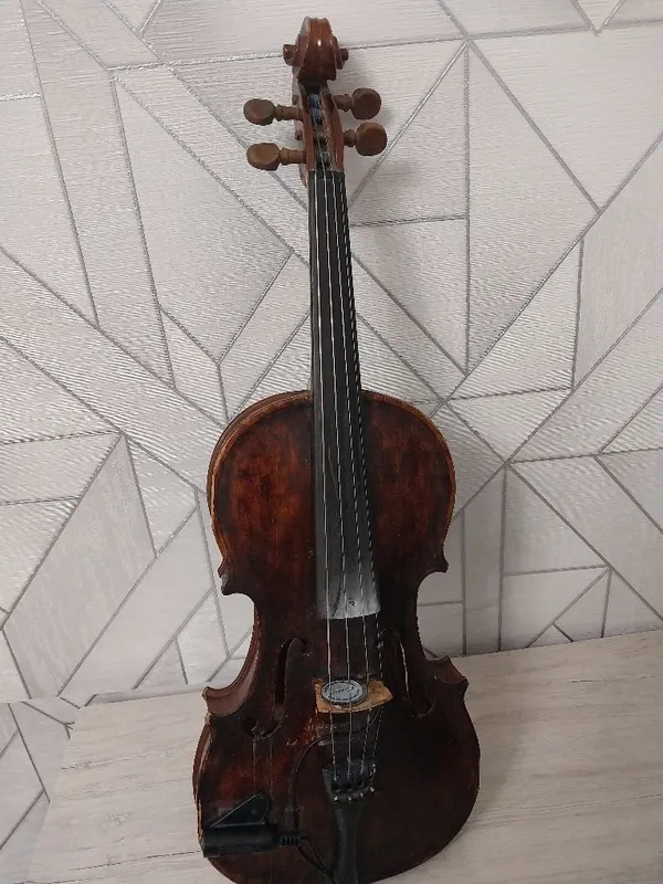 Чехославакия скрипкаси Чехославакия скрипкаси