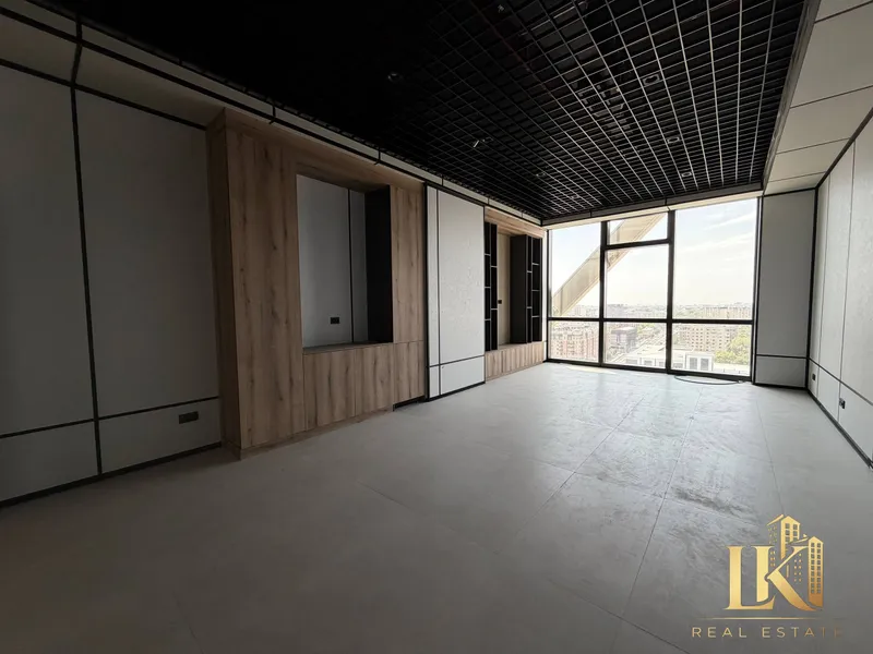 Стильный офис с евроремонтом в небоскрёбе Piramit Tower 1 Стильный офис с евроремонтом в небоскрёбе Piramit Tower 1