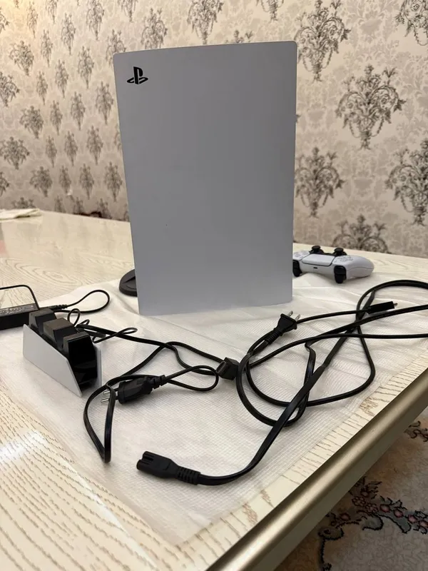 PlayStation 5 deskli. 2 PlayStation 5 deskli. 2