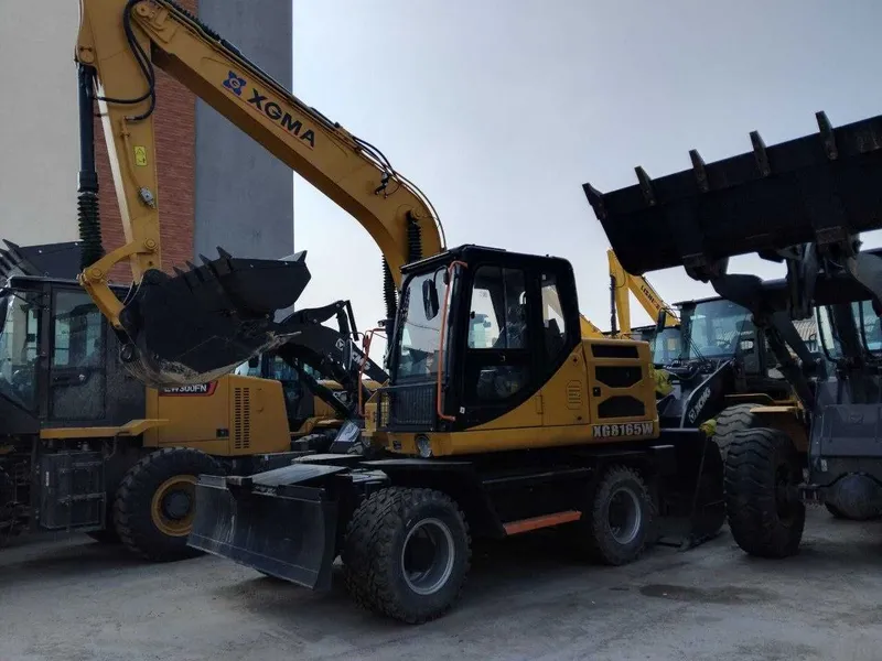 Колёсный экскаватор XGMA XG8165W (с опорными ЛАПАми) - 0,65 м/куб — фото 3