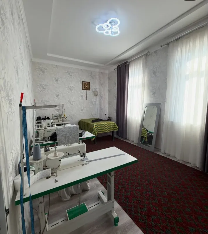 Назарбек Текстилда. 69 000$ 4