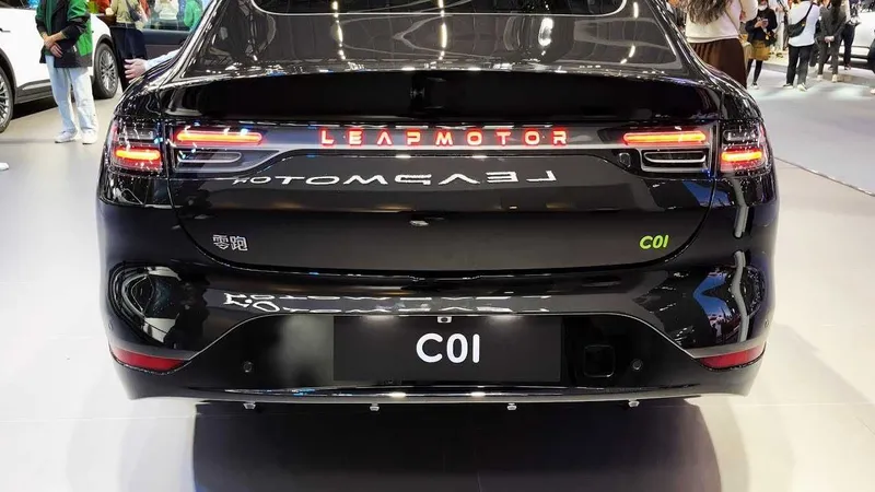 Leapmotor C01 Comfort Hybrid 216 naxt va halol nasiyaga 2 Leapmotor C01 Comfort Hybrid 216 naxt va halol nasiyaga 2