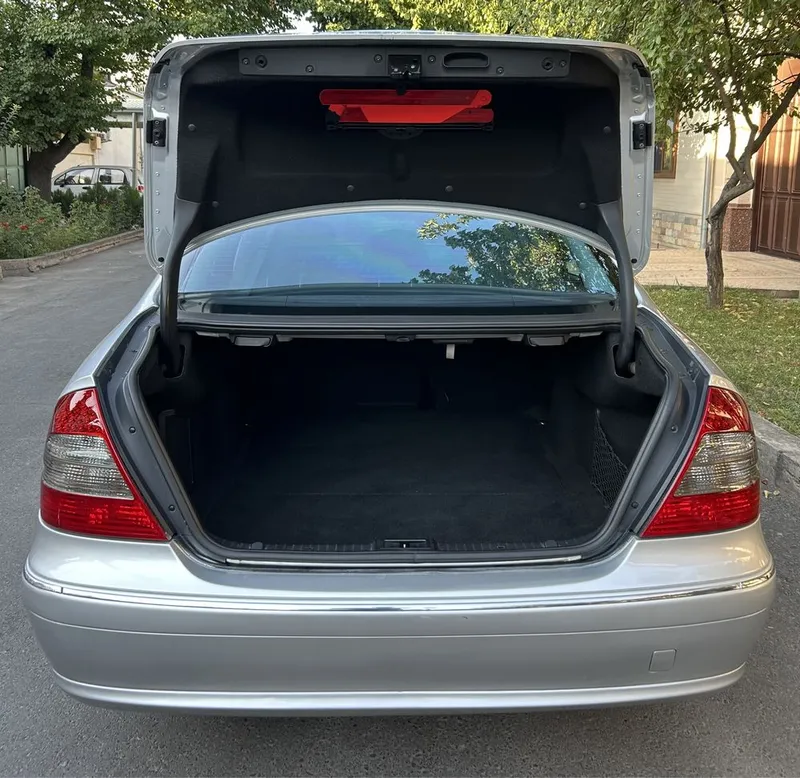 W211 E200 Kompressor 8