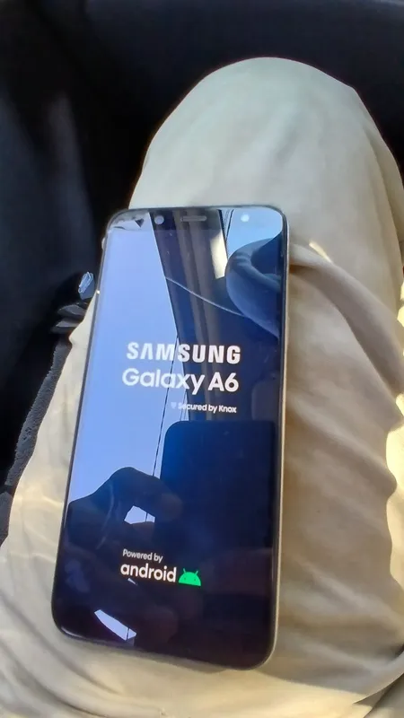 Samsung A6 сатылады 1