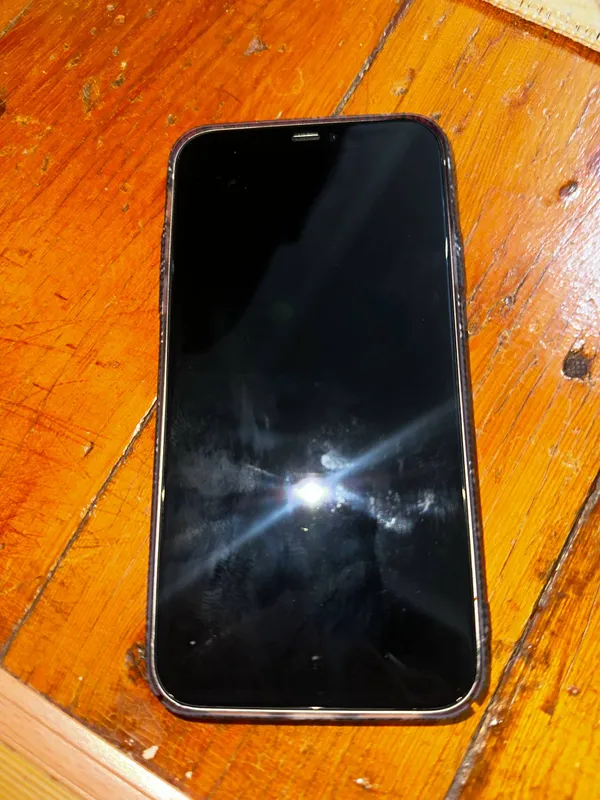 iPhone 11 64 ГБ 3 iPhone 11 64 ГБ 3