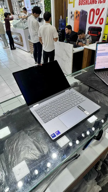 Lenovo Yoga ultra7 ekran14