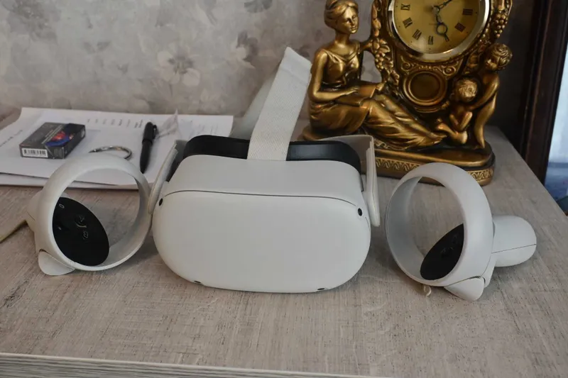 VR-очки Meta Quest 2 1