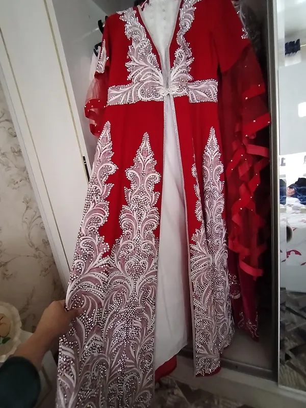 1 marta kelin salomda kiyilgan holati yangi 2