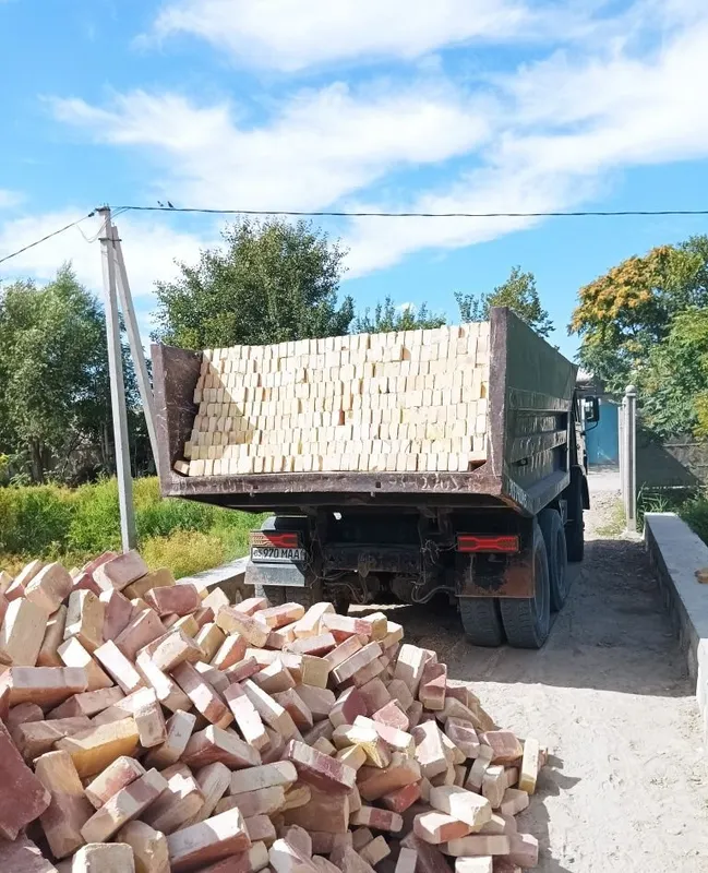 Qiziltepa gʻishtlari aʼlo sifatli yaxshi taklif dastafka bor 8 Qiziltepa gʻishtlari aʼlo sifatli yaxshi taklif dastafka bor 8