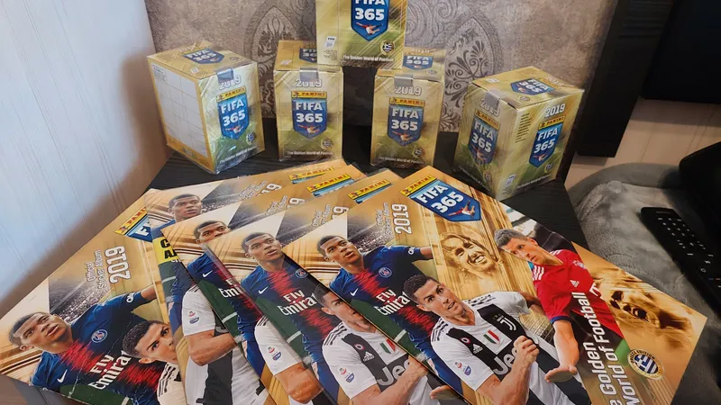 Fifa 2019 Panini - большая коллекция наклеек — фото 2 Fifa 2019 Panini - большая коллекция наклеек — фото 2
