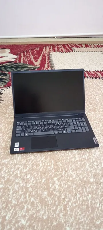 Lenovo Athlon Silver 7120u