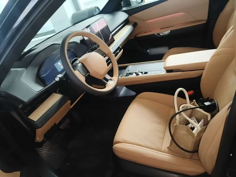 Lexus ES 300h Base Version — фото 7