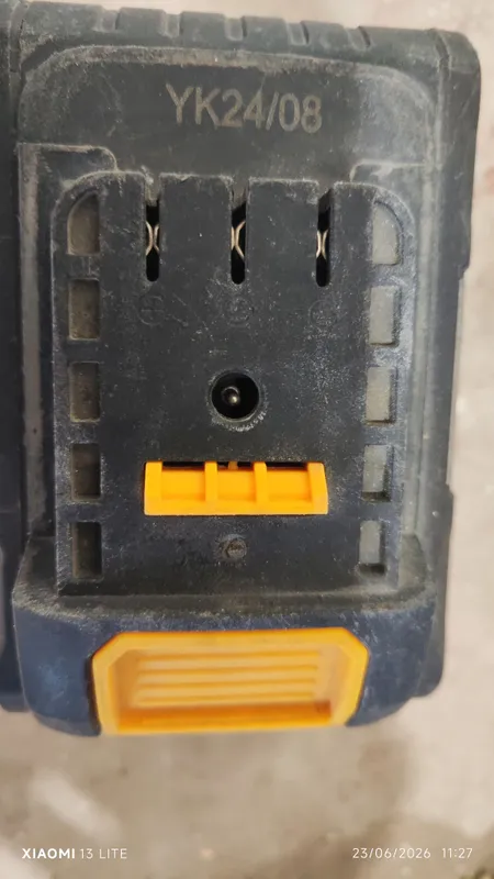 Akumlator Albert 24V lik pashti yangi
