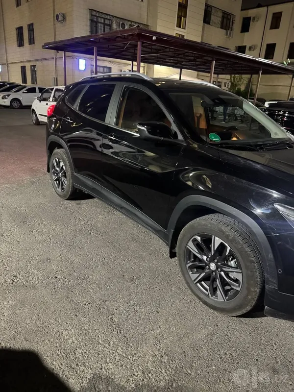 Chevrolet tracker 3 Chevrolet tracker 3