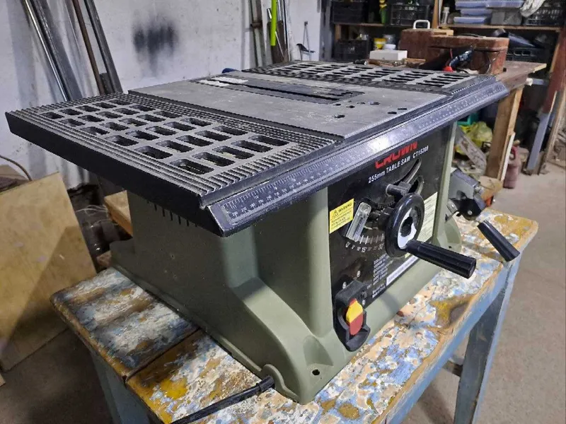 циркулярная пила CROWN 255 mm CT 15209 3