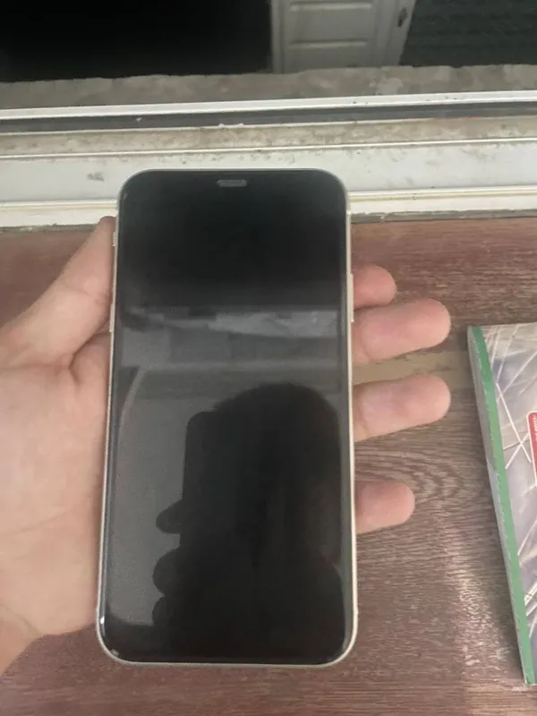 Iphone 11 sotiladi 1 Iphone 11 sotiladi 1