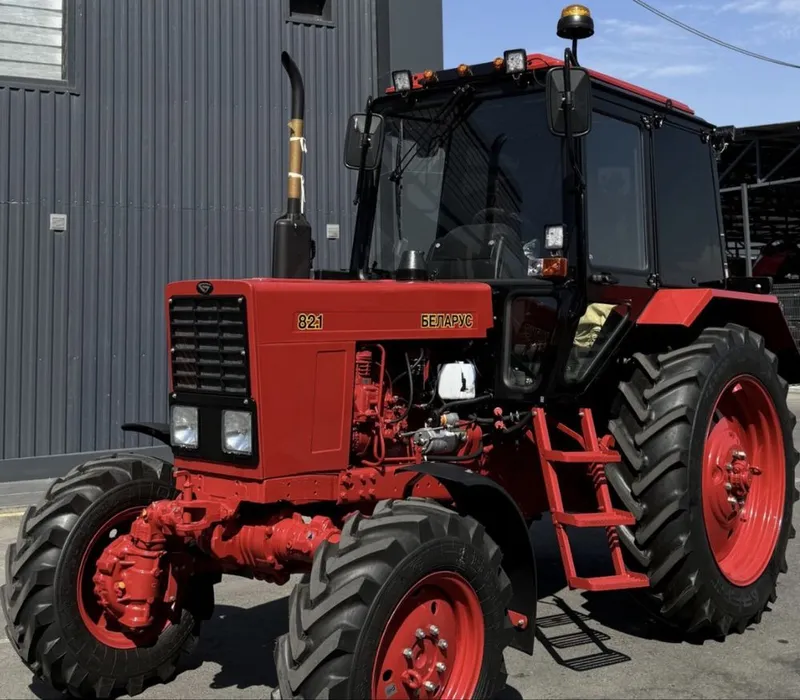 Traktor belarus 82.1