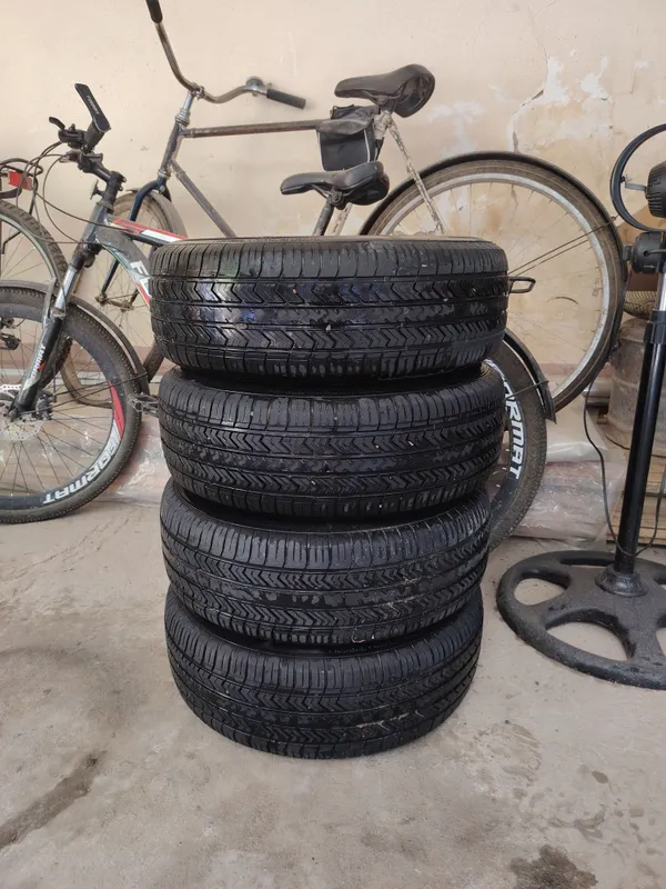 Диск и шина 13 R 185/70, идеальное состояние, от «Жигулей» 5 Диск и шина 13 R 185/70, идеальное состояние, от «Жигулей» 5