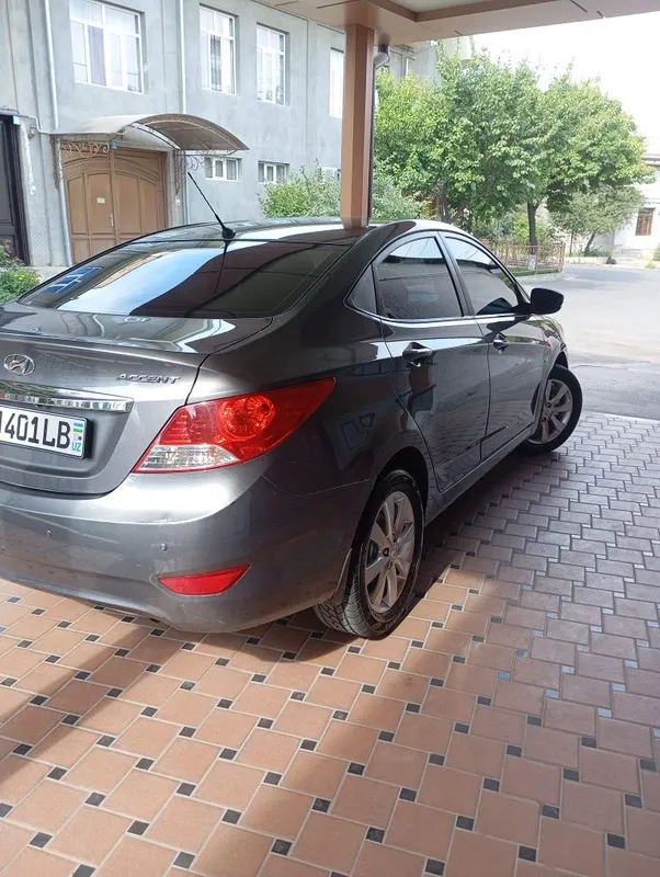 Hyundai Accent 2013 5 Hyundai Accent 2013 5