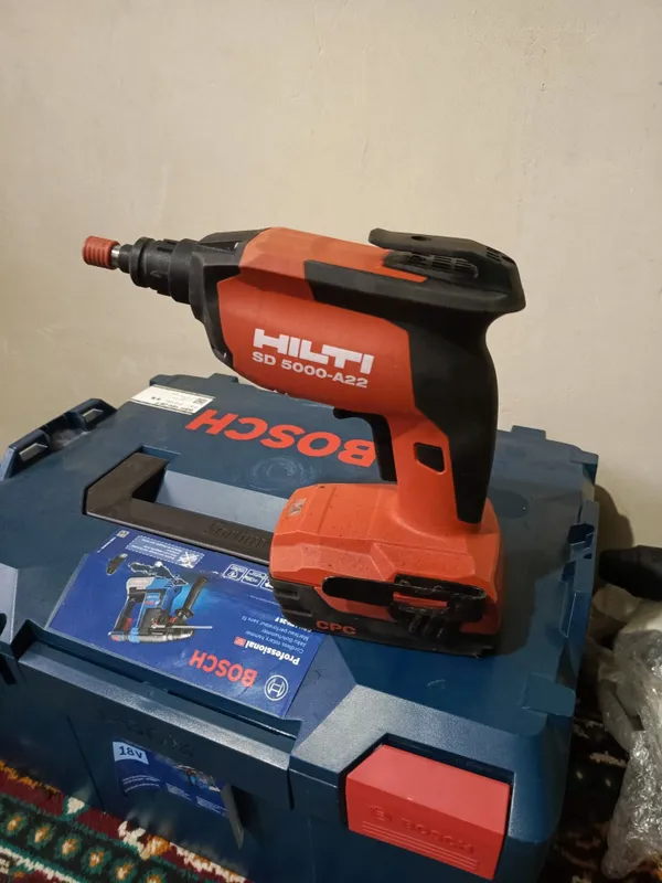 Продаю гайковёрти Makita DTW 190.