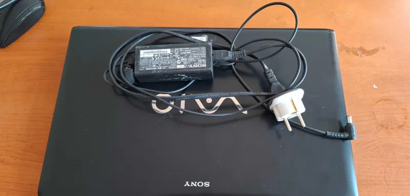 Ноутбук Sony Vaio 5 Ноутбук Sony Vaio 5