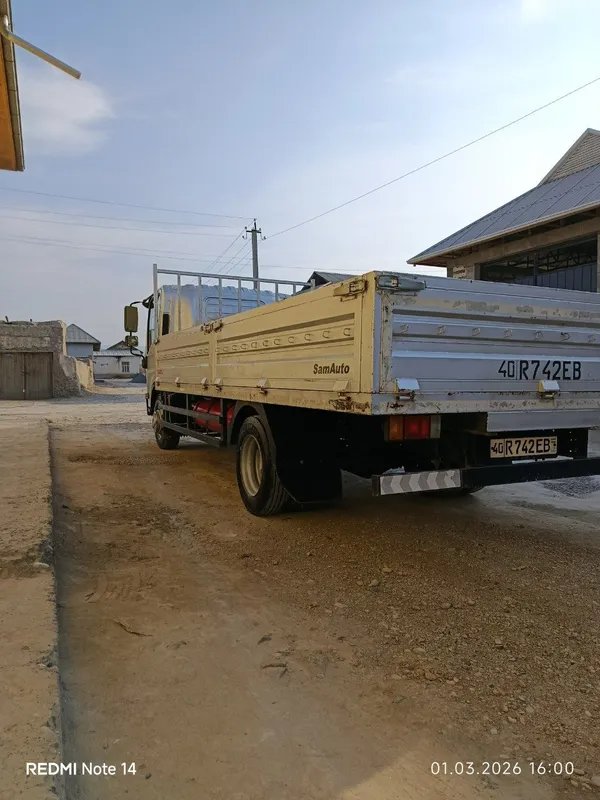 Isuzu avtobusdan terilgan mator karobka zadni mos avtobus — фото 2