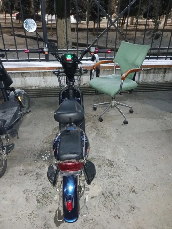 Skuter sotiladi srochniy