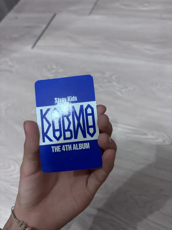 Stray Kids’ning Ban Chani rasmiy kartasi (Karma) 2