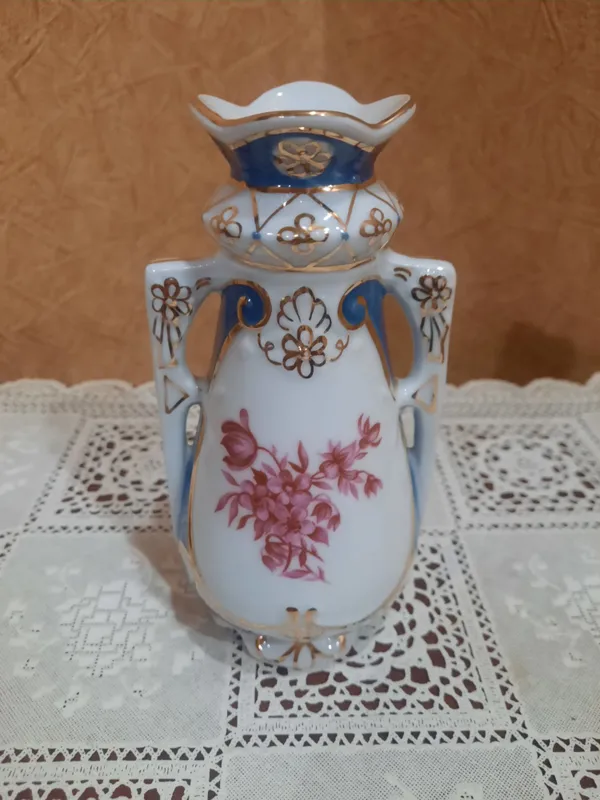 Красивая, миниатюрная, коллекционная вазочка из фарфора, винтаж, Roya 1 Красивая, миниатюрная, коллекционная вазочка из фарфора, винтаж, Roya 1