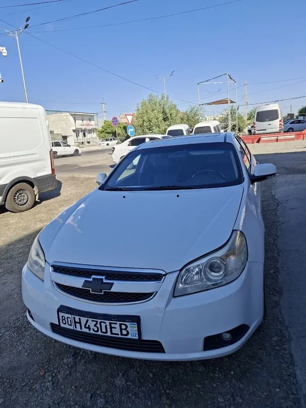 Chevrolet Epica 1