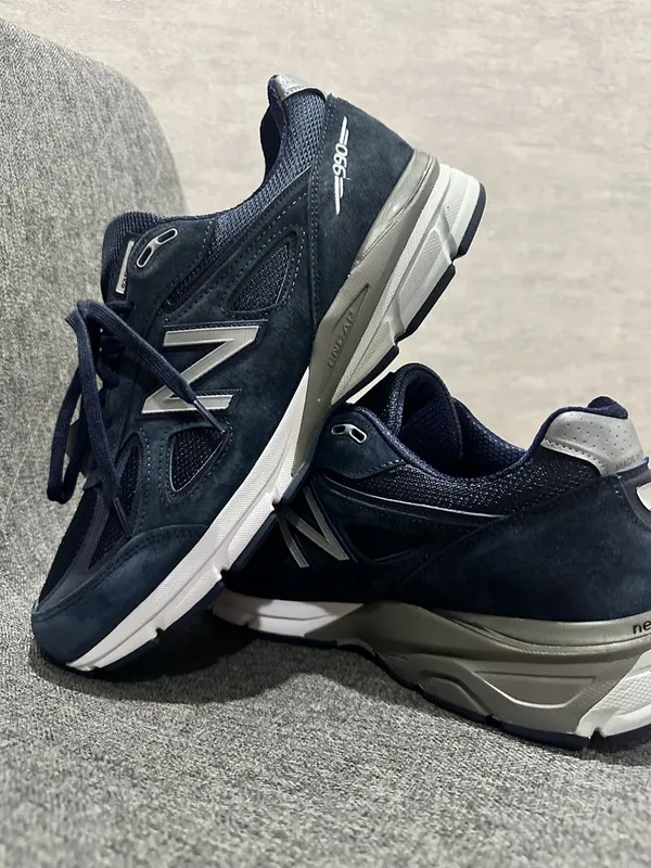 Продам New Balance 990 (v4) / новые / USA оригинал Продам New Balance 990 (v4) / новые / USA оригинал