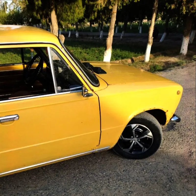 Vaz 2101 Sotiladi