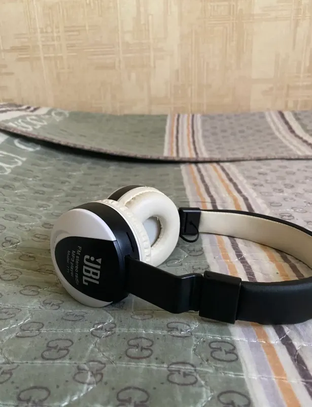 Наушник JBL 2