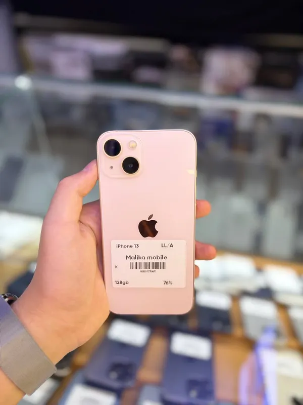 iPhone 13 iPhone 13