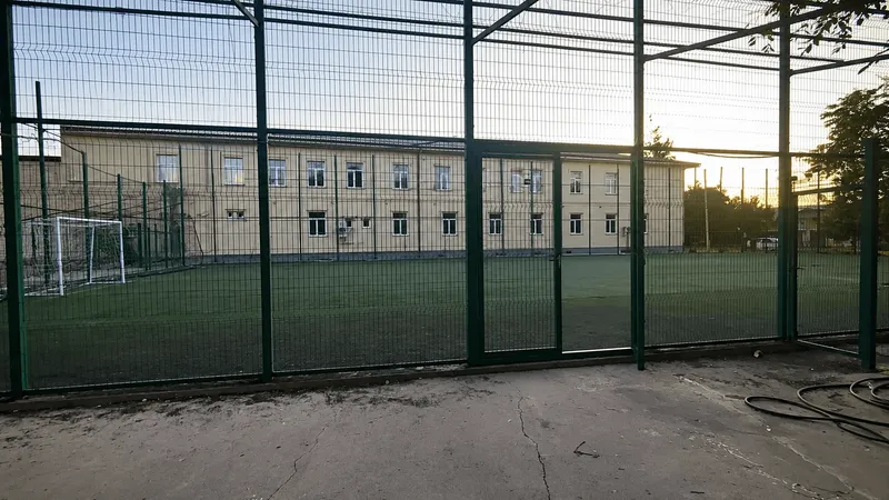 Mini futbol Mirobod | Fayzobod maydonlari — фото 1
