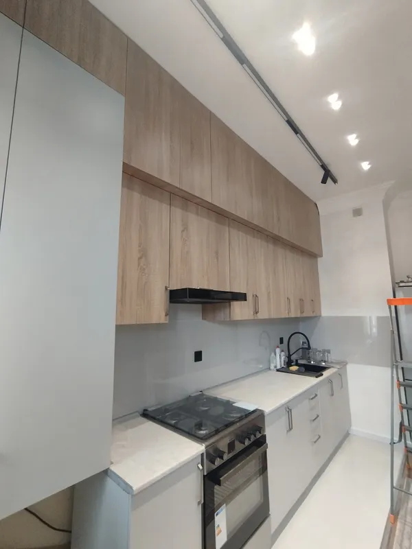 mebel kuxiniy. gaz vitichkayam bor ideal holatda — фото 1