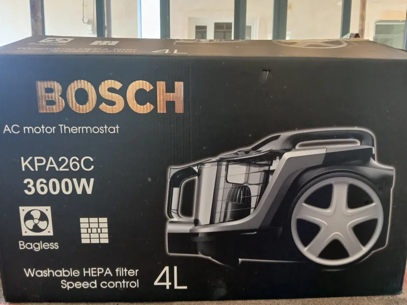 Универсальный пылесос Bosch, 4 л