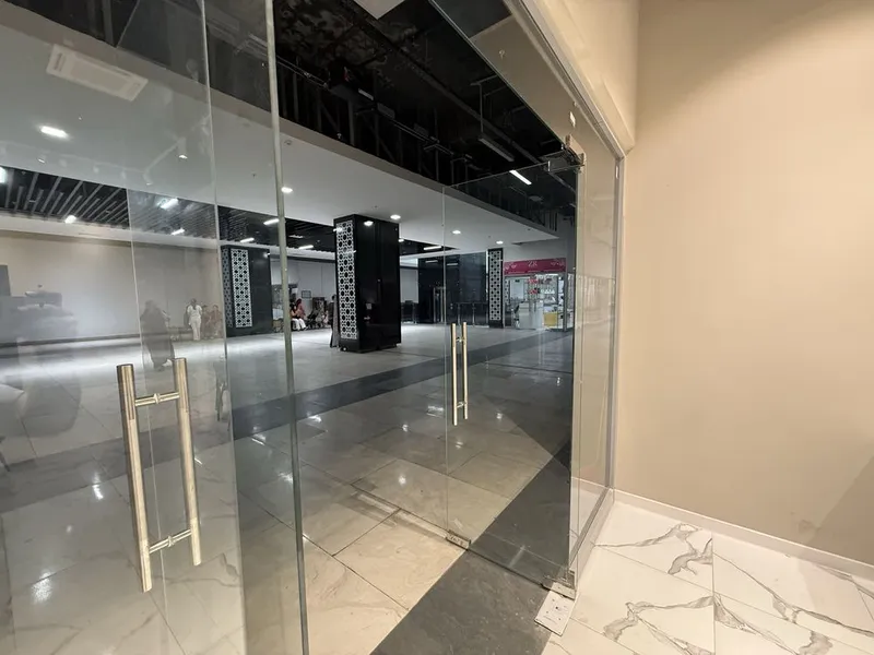 Buxoro Savdo Majmuasining 2-qavatida 37m2 do’kon sotiladi 3