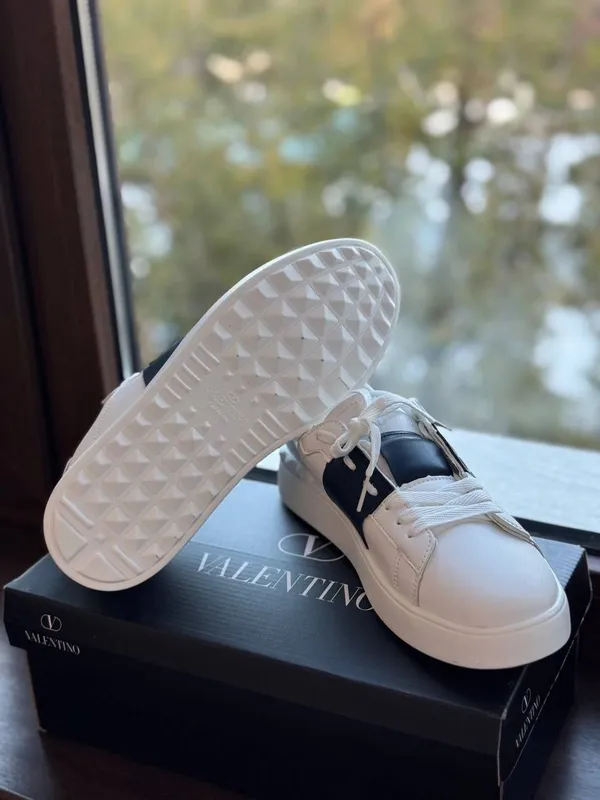 Продажа стильной качественной мужской обуви Valentino — фото 1
