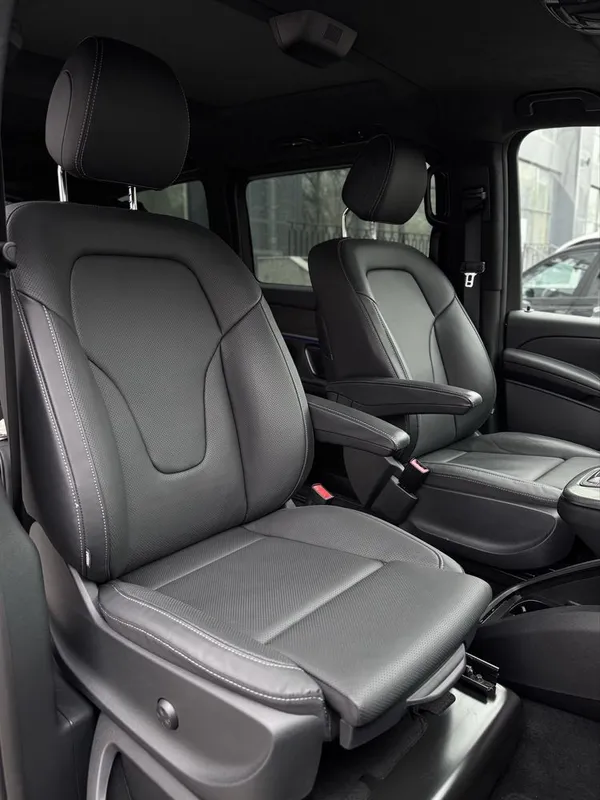 Mercedes-Benz V-Class 300 — фото 2