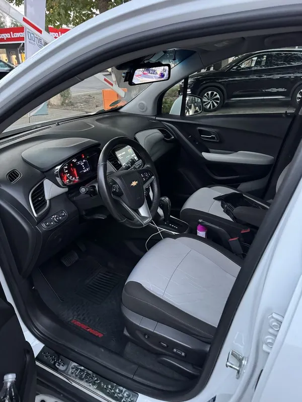 Chevrolet Tracker 1 Premier 4 Chevrolet Tracker 1 Premier 4