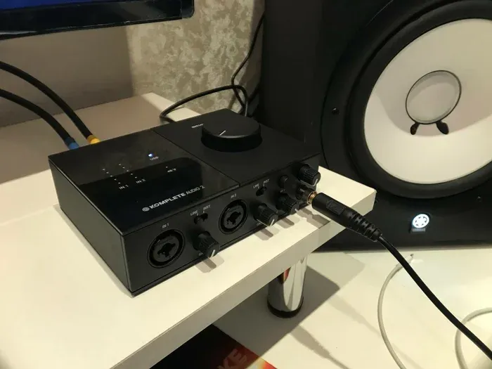 Native Instruments Komplete Audio 2 1