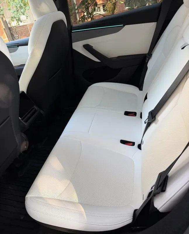 Tesla Model Y Juniper RWD Premium 2026-26 5 Tesla Model Y Juniper RWD Premium 2026-26 5