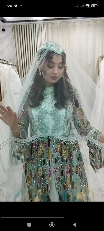 Juda bejirim ansambl hammasi qoʻl ishi 4