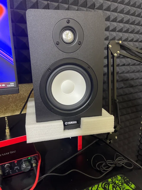 Yamaha HS5 II sotiladi studio uchun