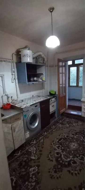В Троске на обочине дороги, перед Университетом, сдается в аренду 1-комнатный дом 1 В Троске на обочине дороги, перед Университетом, сдается в аренду 1-комнатный дом 1