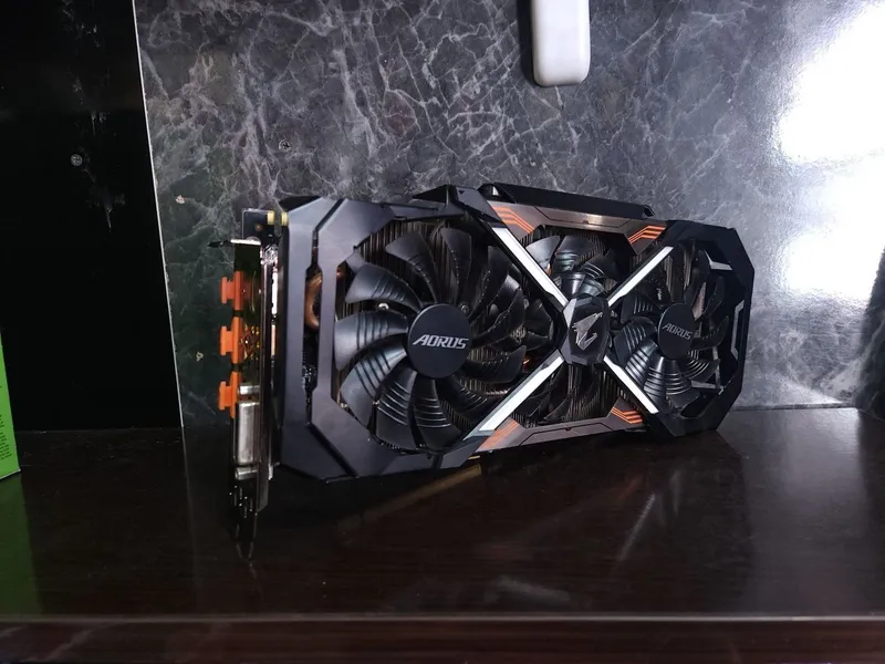 Aorus Gtx 1080ti 11gb — фото 1