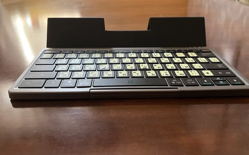 Bluetooth клавиатура KF8700 1 Bluetooth клавиатура KF8700 1