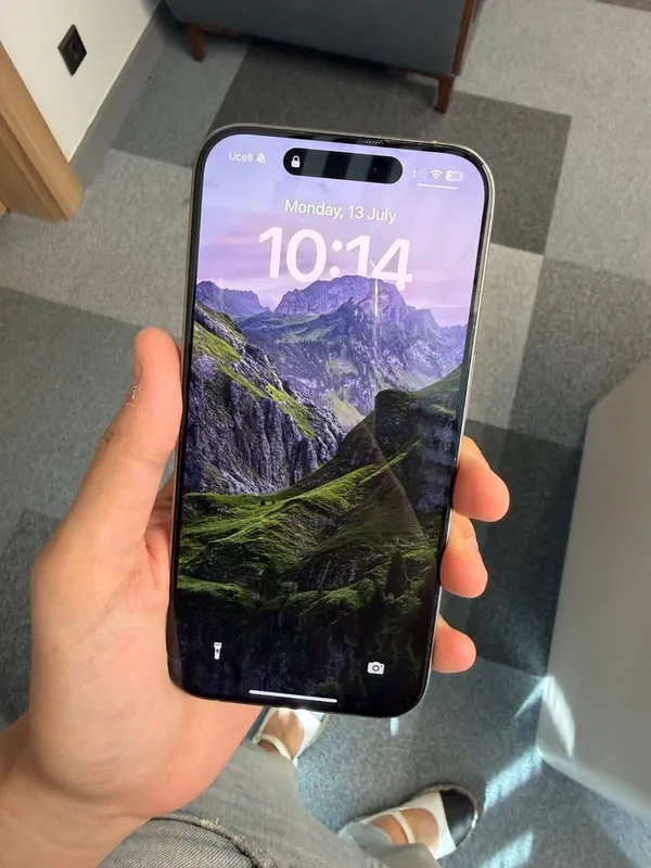 Iphone 15 pro ideal holatda 3 Iphone 15 pro ideal holatda 3