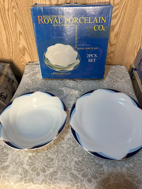 Новые фарфоровые тарелки Royal Porcelain. — фото 1